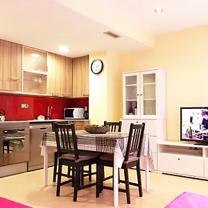 Апартаменты Lloret 